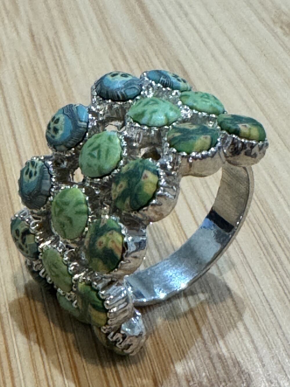 Viva Beads Green Hand Painted Statement Ring Silver Tone Wide Band Size 6.75